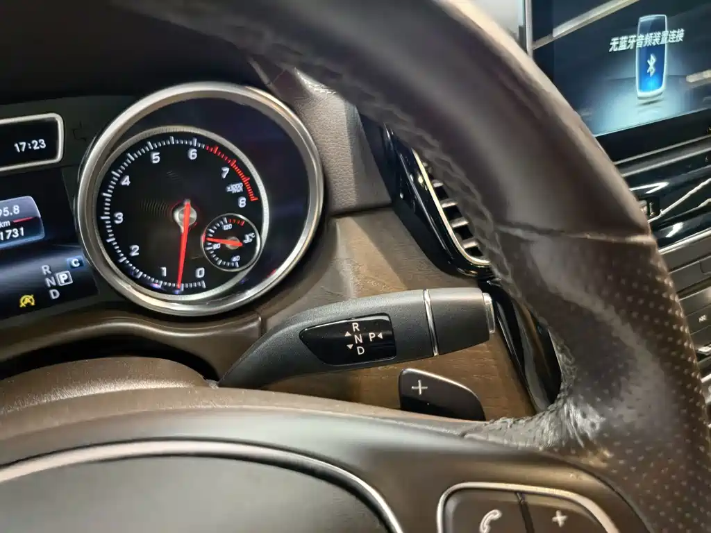 Mercedes-Benz GLE 2018 — фото 13