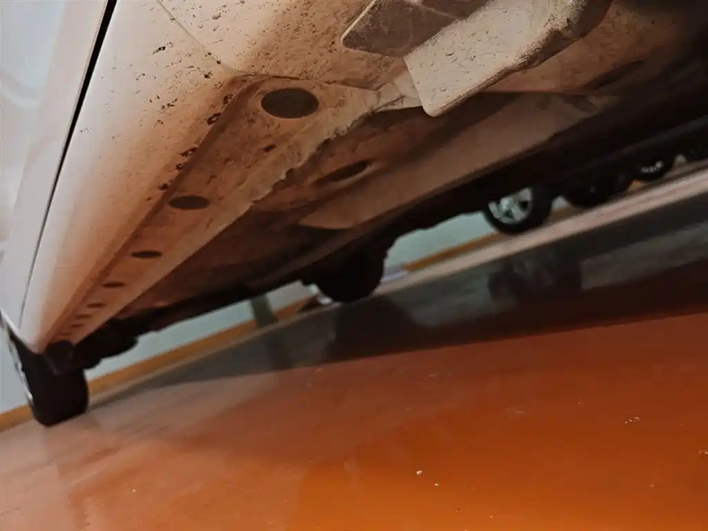 Toyota Yaris L 2015 — фото 21