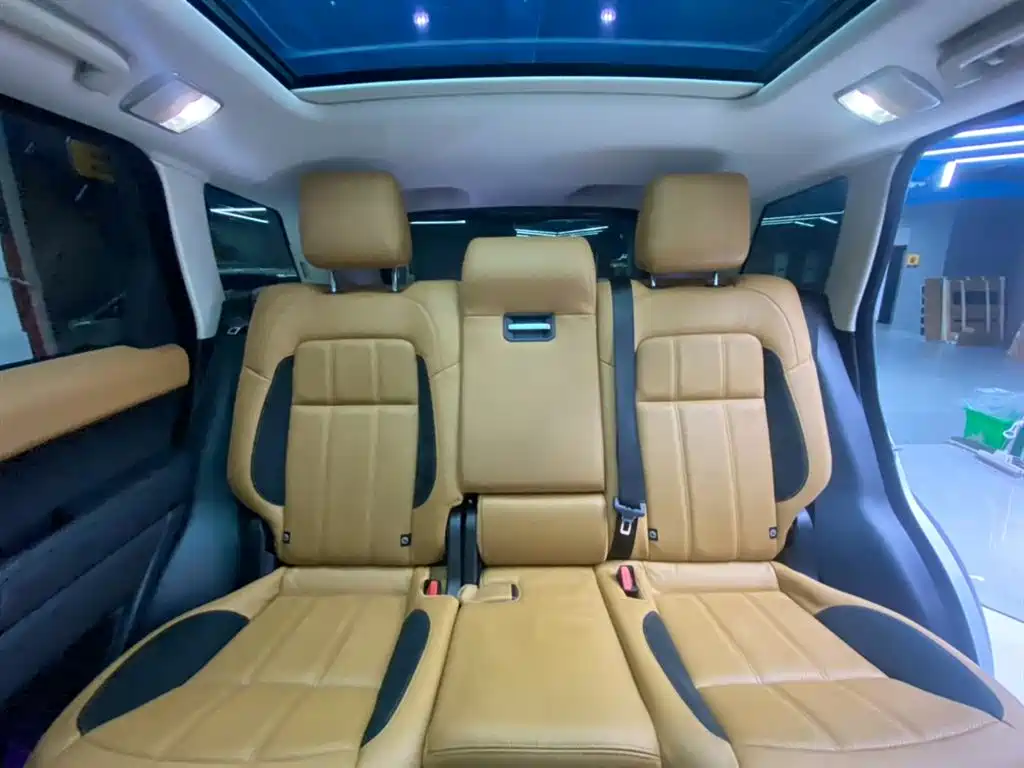 Land Rover Sport 2020 — фото 19