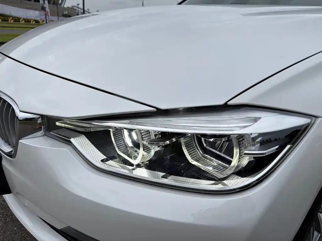 BMW 3 Series 2019
