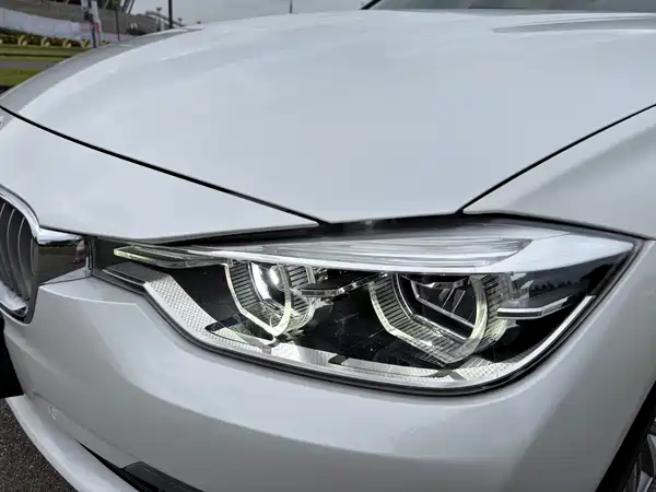 BMW 3 Series 2019