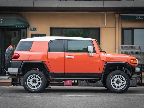 Toyota FJ Cruiser 2013