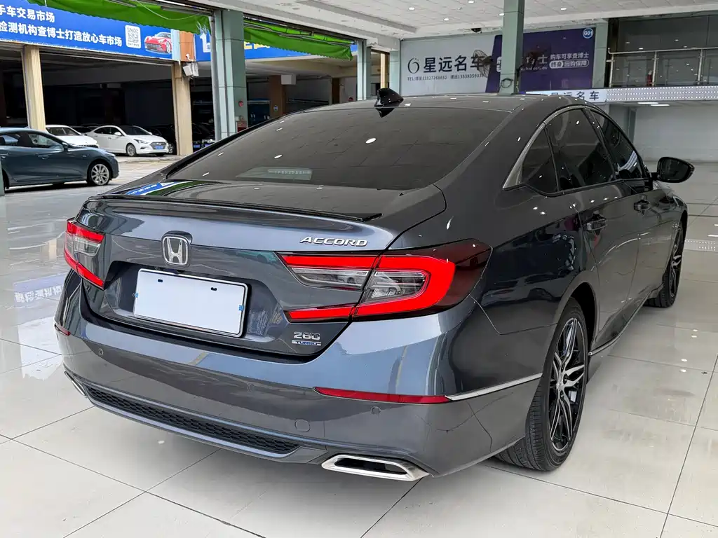 Honda Accord 2023 — фото 12