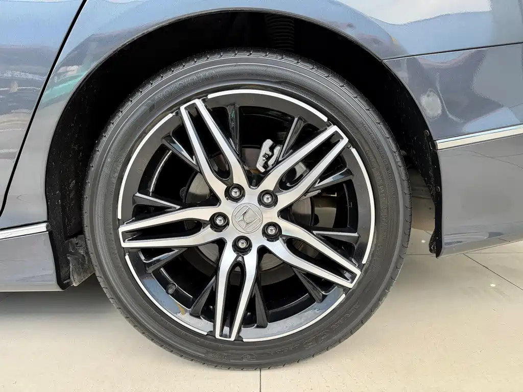 Honda Accord 2023 — фото 17