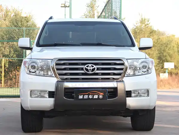 Toyota Land Cruiser 2010