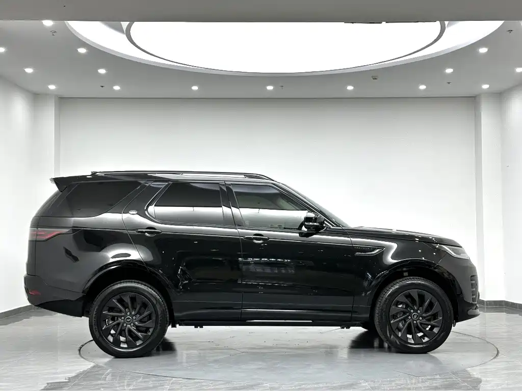 Land Rover Discovery 2022
