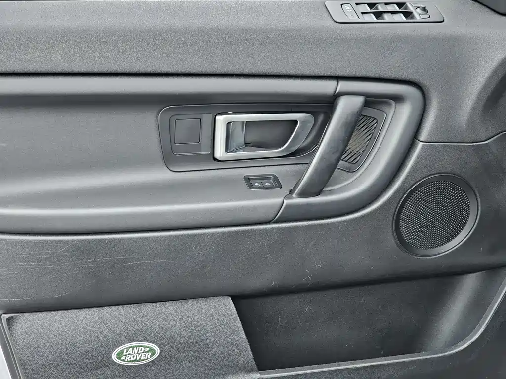 Land Rover Discovery Sport 2018 — фото 9