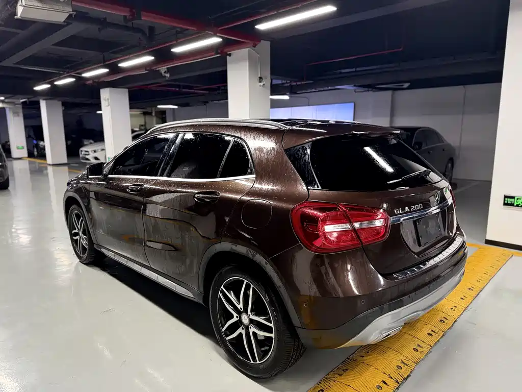 Mercedes-Benz GLA 2015 — фото 12