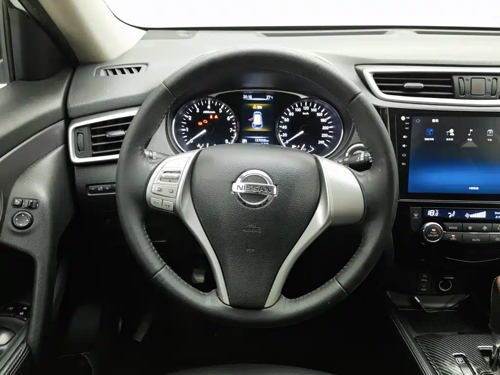 Nissan X-Trail 2015 — фото 11