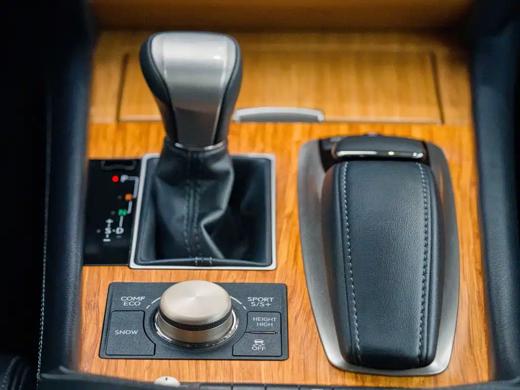 Lexus LS 2015 — фото 11