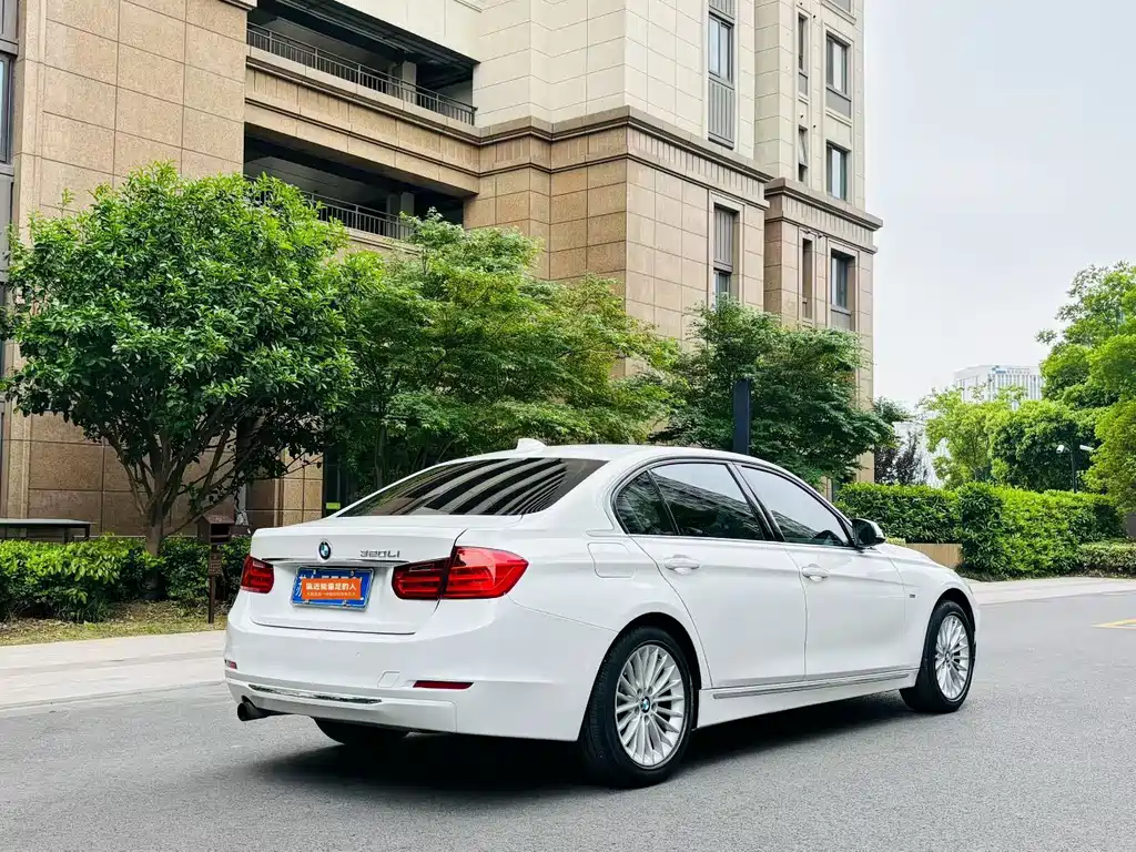 BMW 3 Series 2013