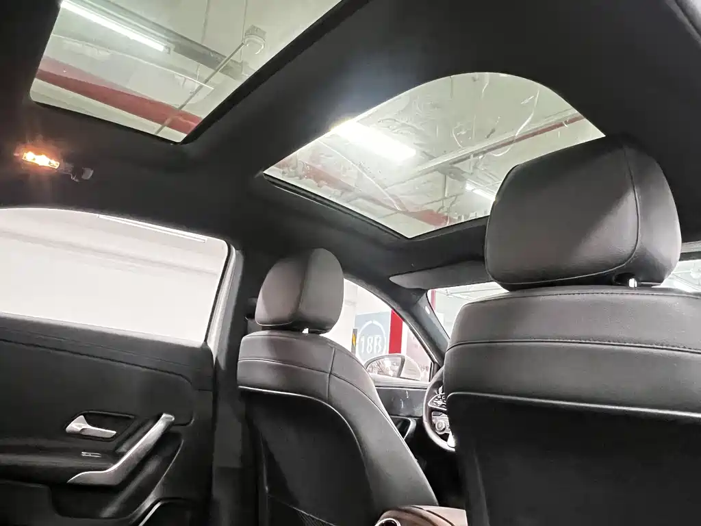 Mercedes-Benz A-Class 2021 — фото 12