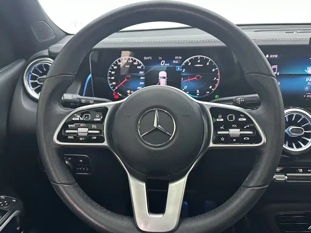 Mercedes-Benz GLB 2020 — фото 12