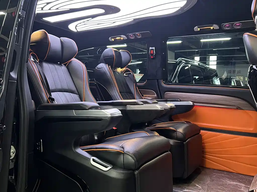 Mercedes-Benz Vito 2023 — фото 12