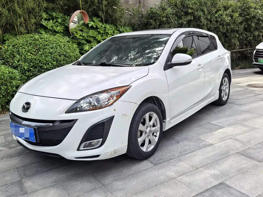 Mazda 3 Xingcheng 2012 — фото 1