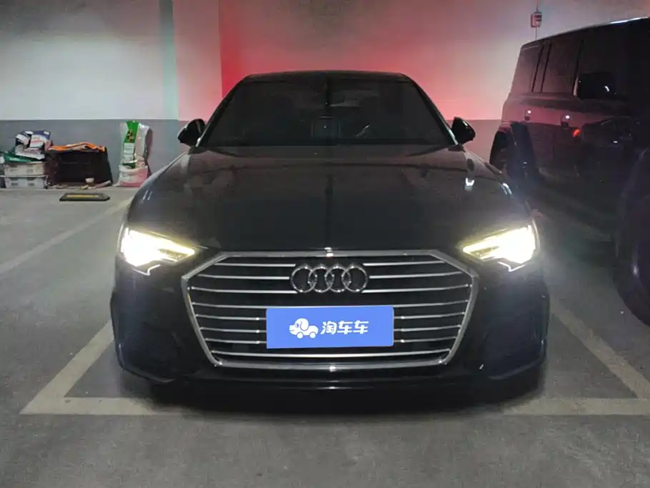 Audi A6L 2022