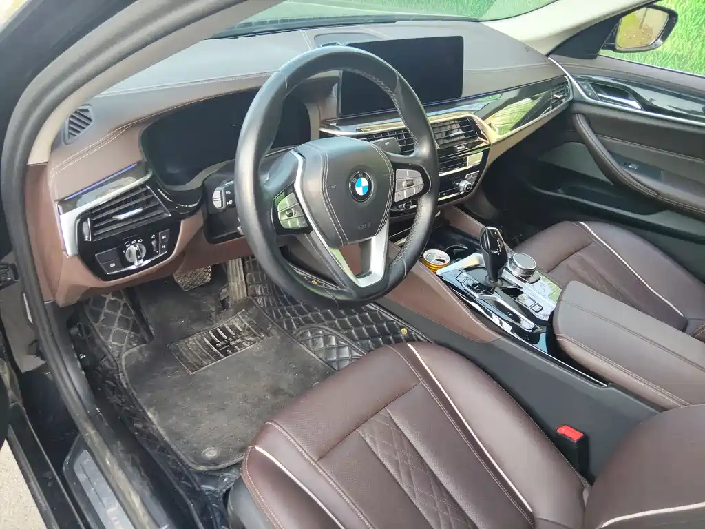 BMW 5 Series 2023