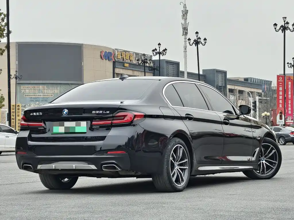 BMW 5 Series New Energy 2022 — фото 6