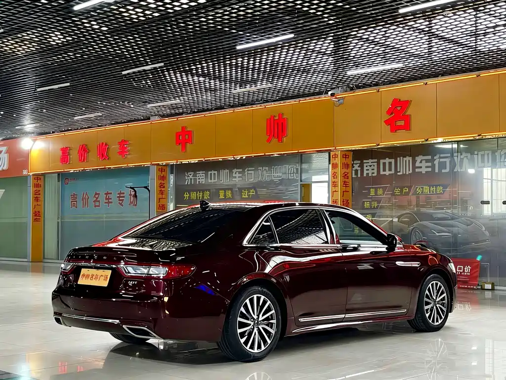 Lincoln Continental 2020 — фото 4