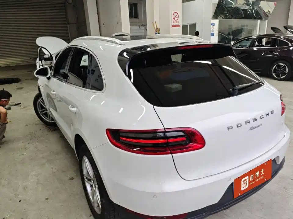 Porsche Macan 2016 — фото 9