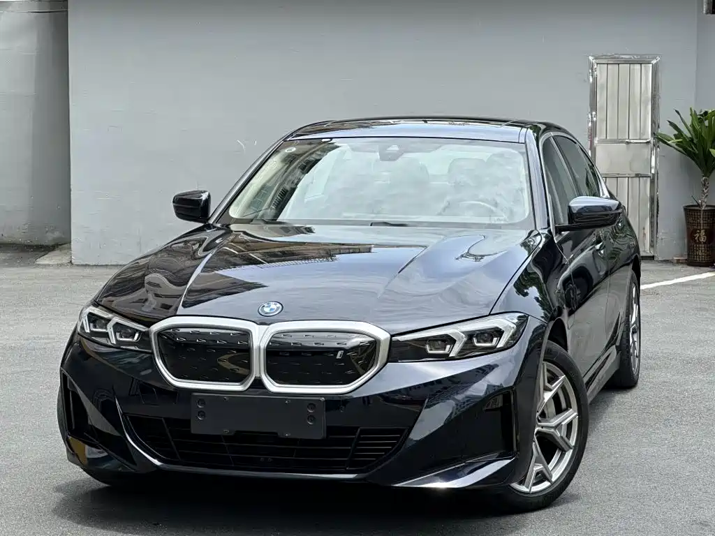 BMW i3 2022
