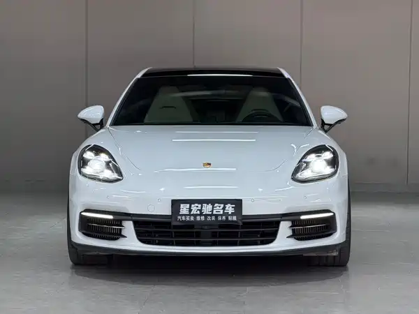 Porsche Panamera 2019
