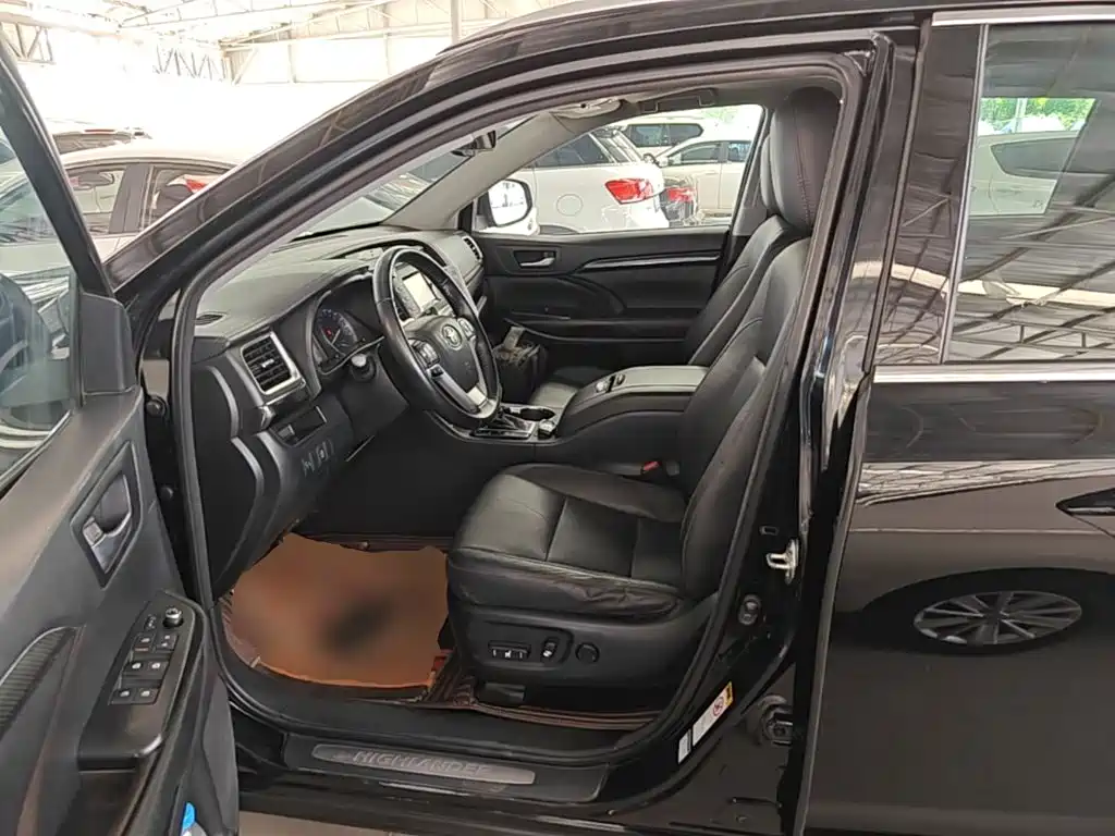 Toyota Highlander 2017 — фото 15