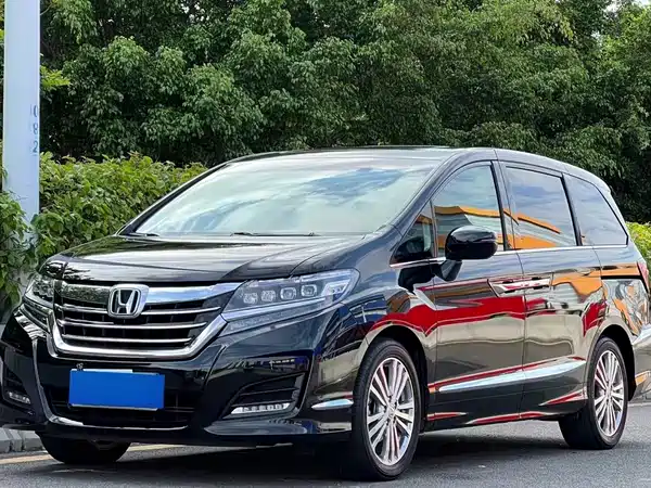 Honda Elysion 2017