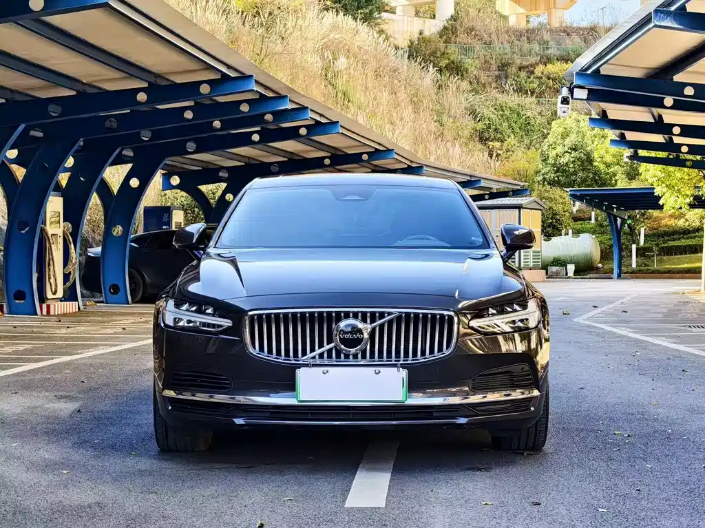 Volvo S90 PHEV 2021 — фото 4