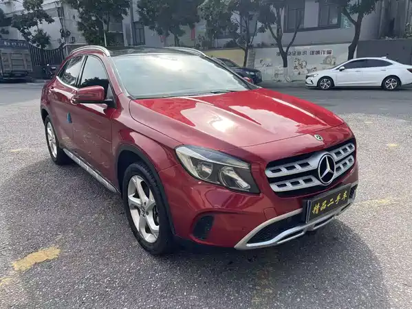 Mercedes-Benz GLA 2019