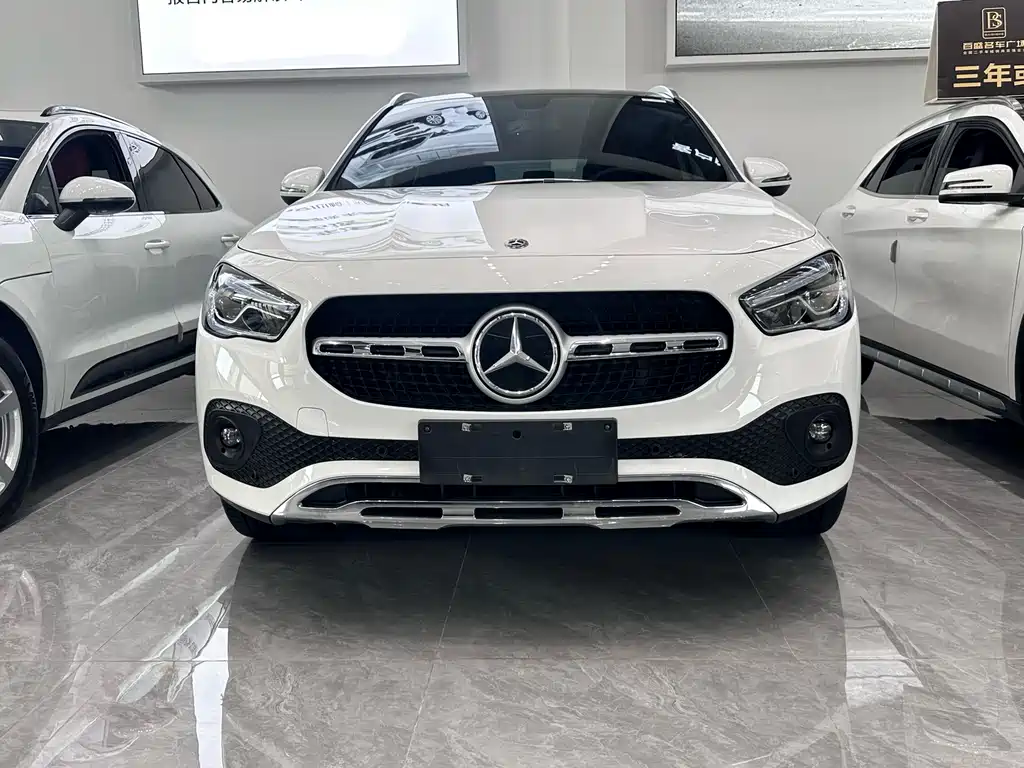Mercedes-Benz GLA 2020