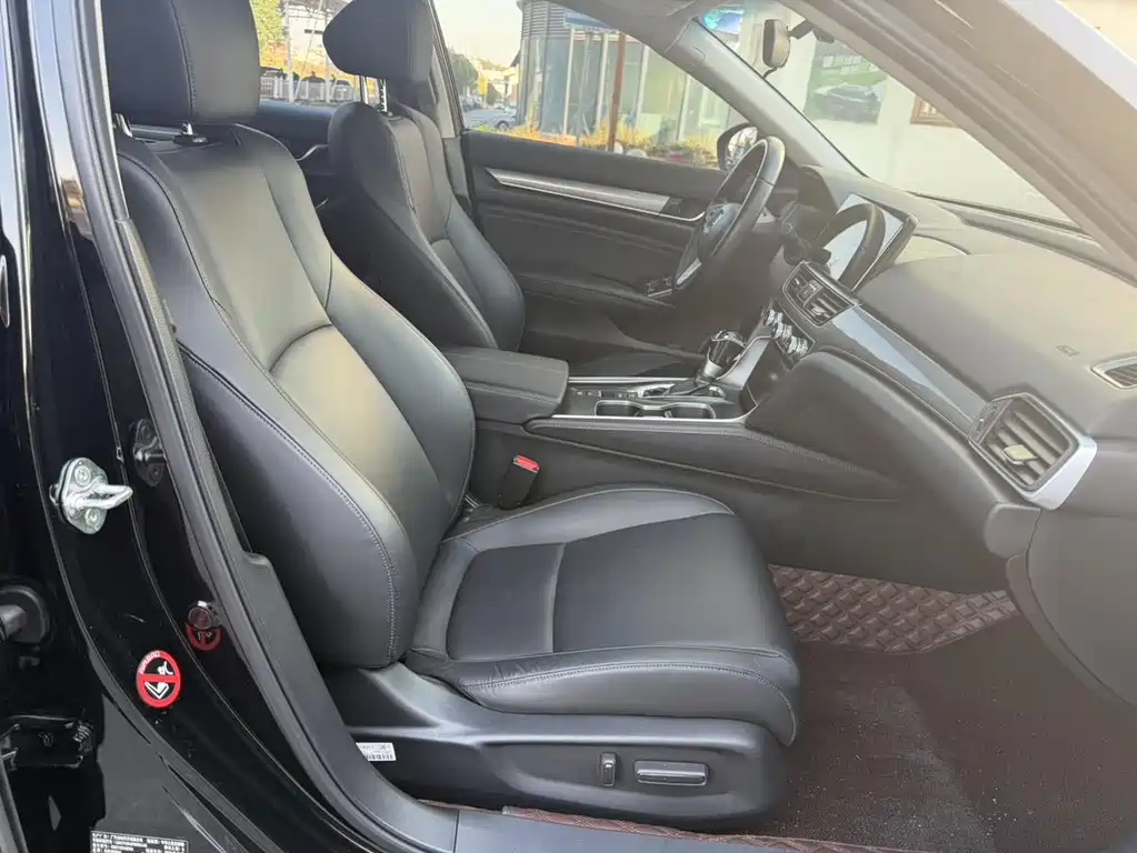 Honda Accord 2023 — фото 13