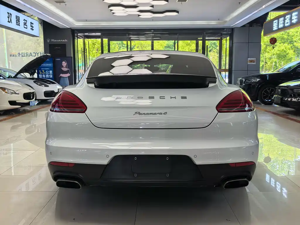 Porsche Panamera 2016 — фото 17