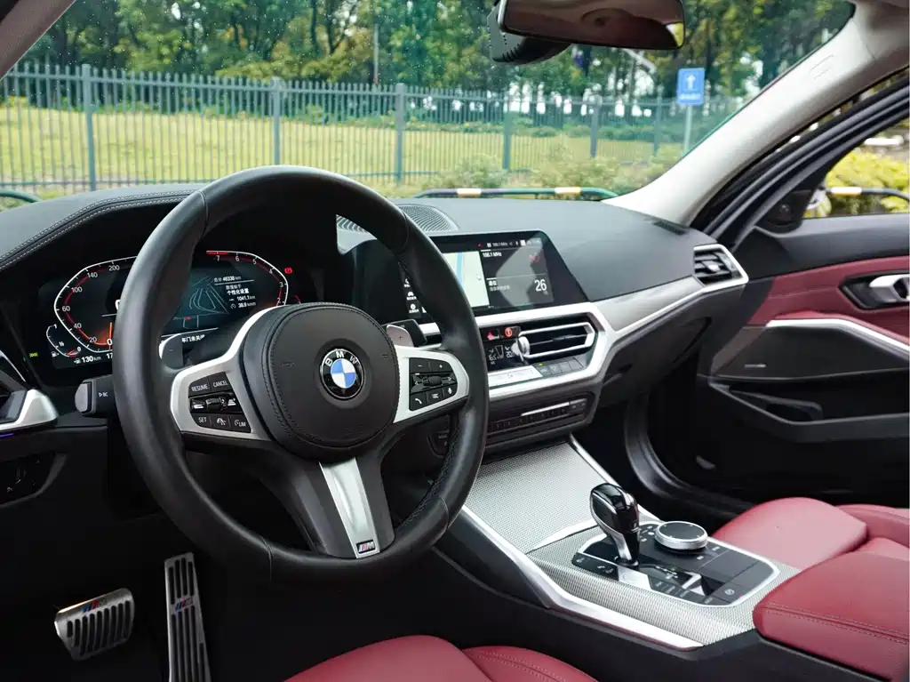 BMW 3 Series 2022 — фото 10