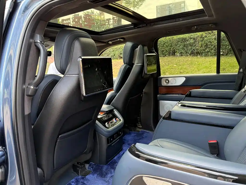 Lincoln Navigator 2019 — фото 9