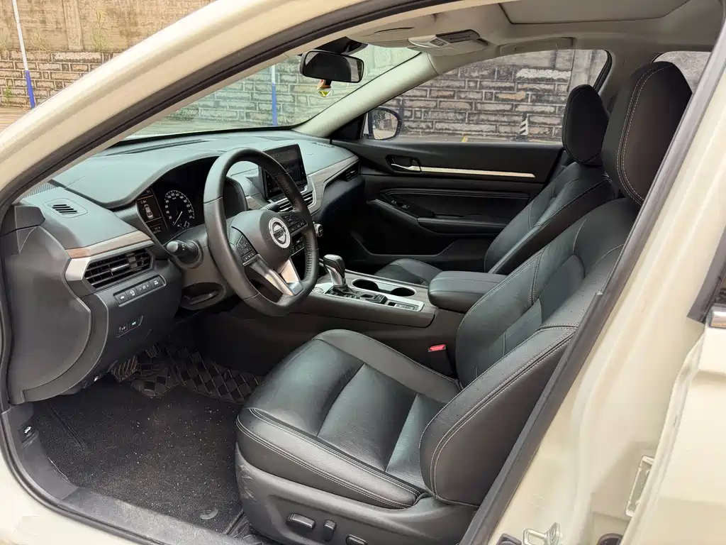 Nissan Teana 2023