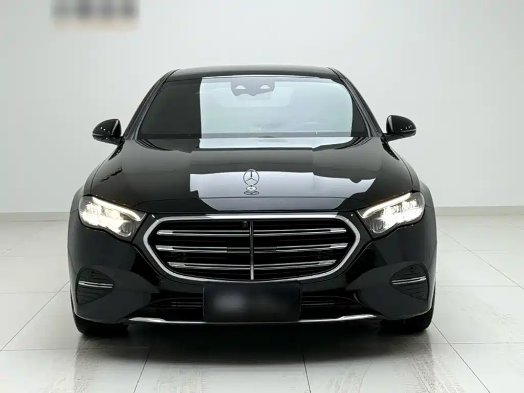 Mercedes-Benz E-Class 2024
