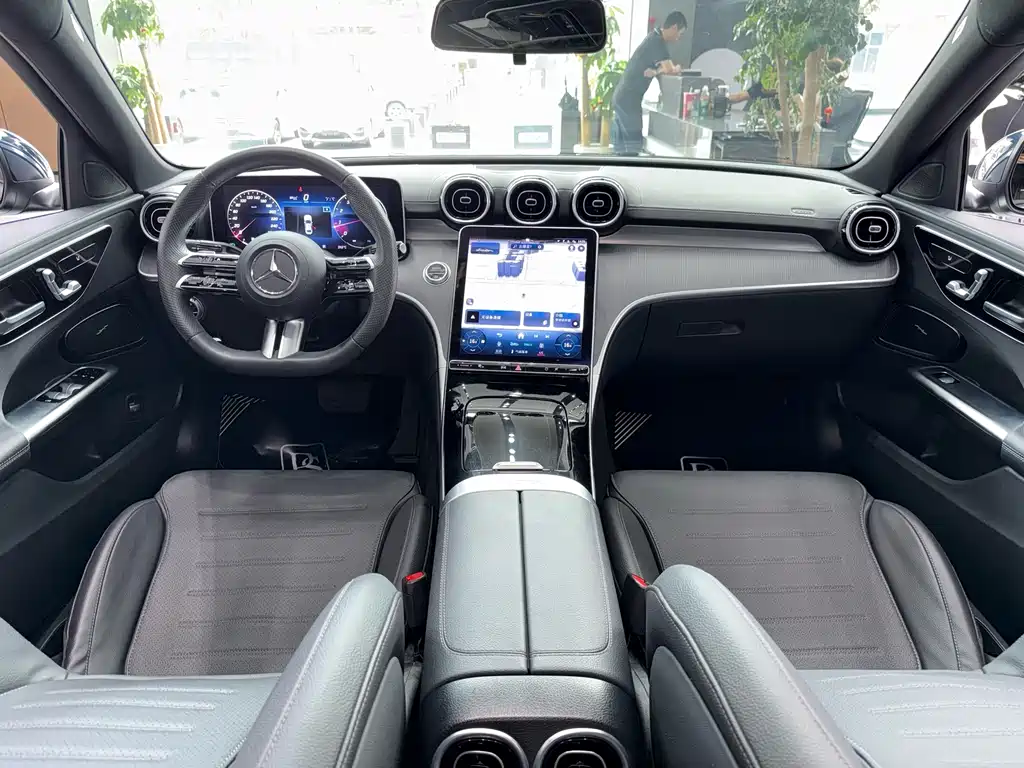 Mercedes-Benz C-Class 2023