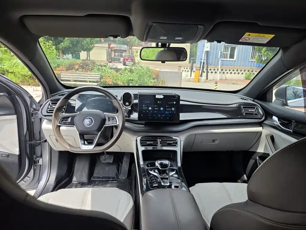 BYD Qin PLUS 2023 — фото 15