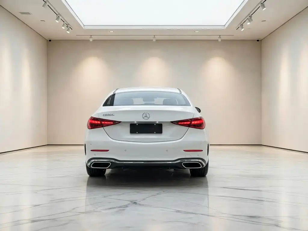 Mercedes-Benz C-Class 2023 — фото 8