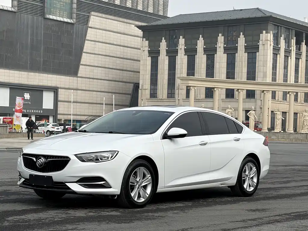 Buick Regal 2019 — фото 1