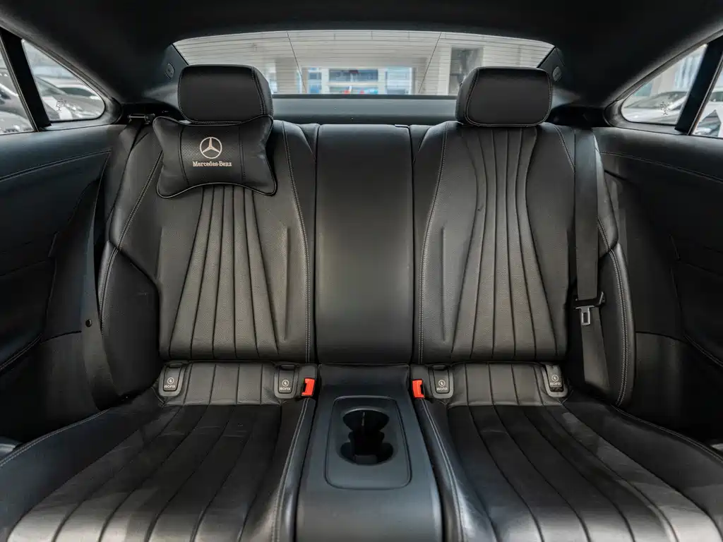 Mercedes-Benz E-Class 2019 — фото 13