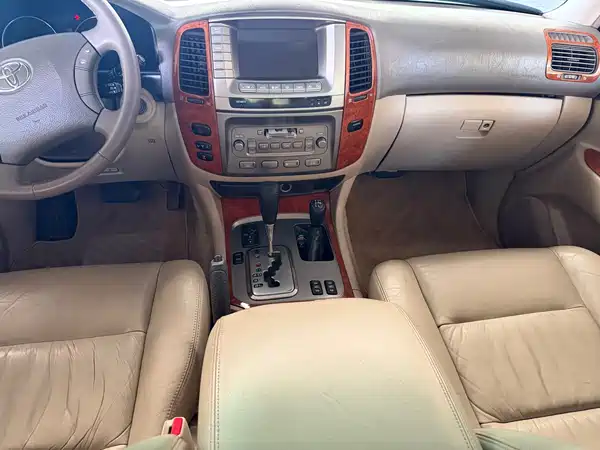 Toyota Land Cruiser 2005