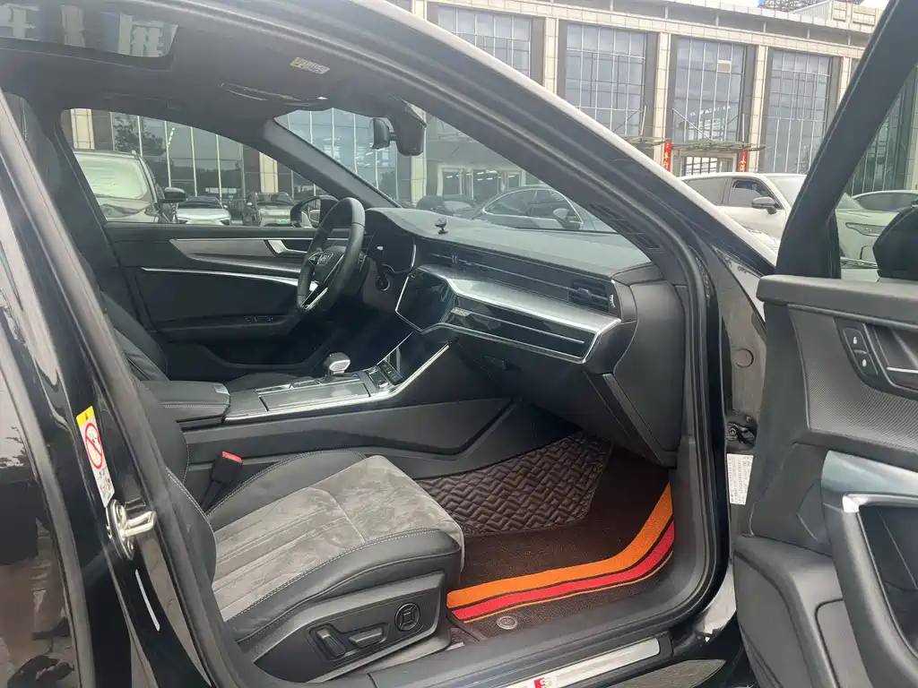 Audi A6L 2020