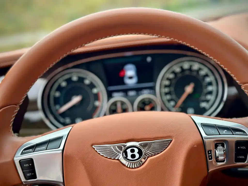 Bentley Continental 2017 — фото 5