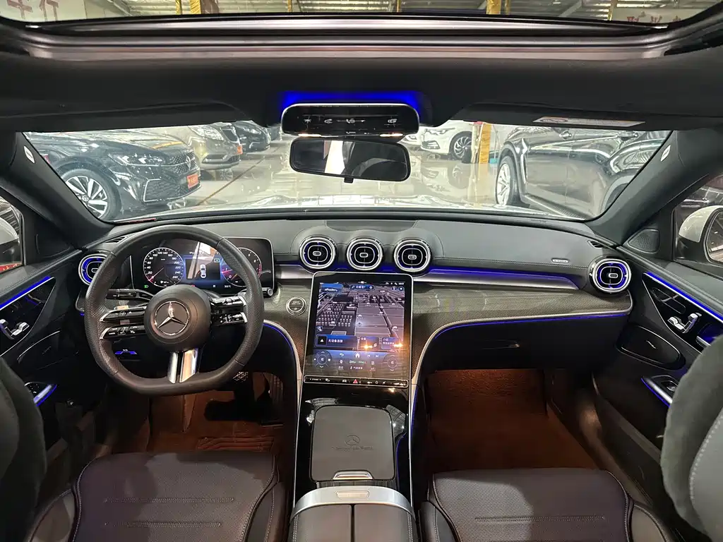 Mercedes-Benz C-Class 2023 — фото 11