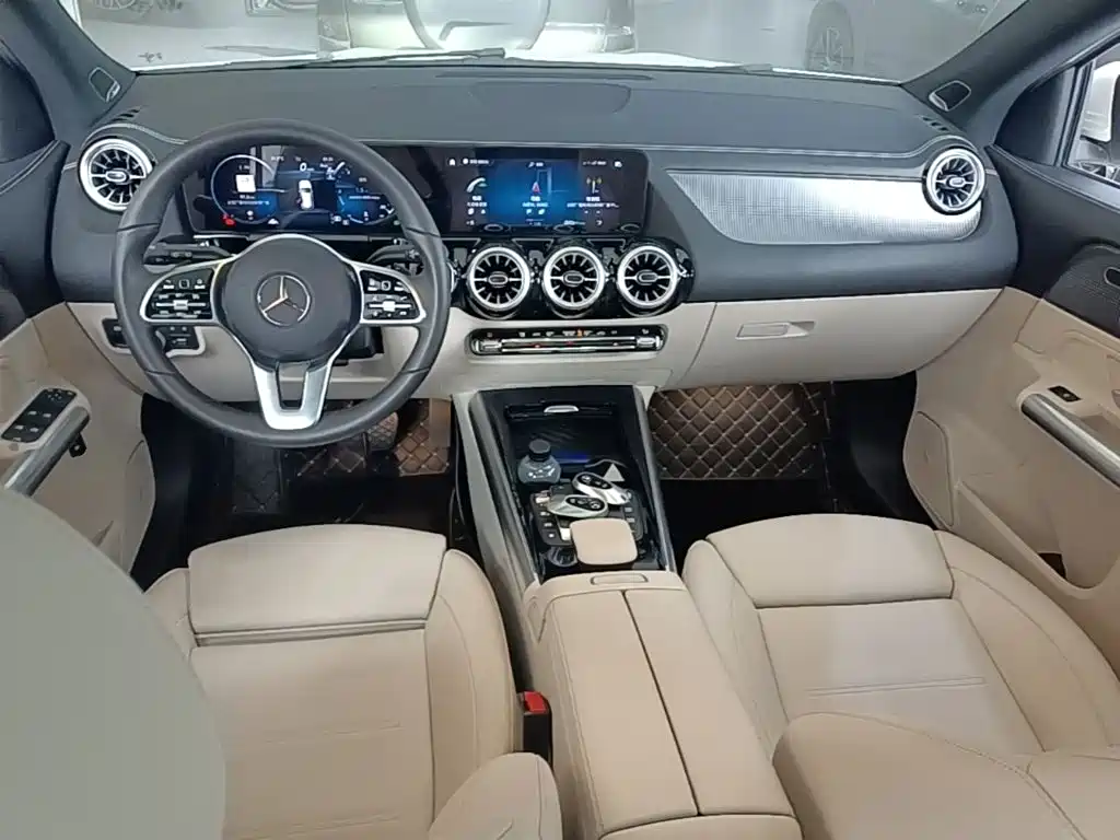 Mercedes-Benz GLA 2024 — фото 10