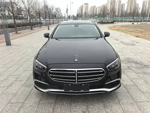 Mercedes-Benz E-Class 2022