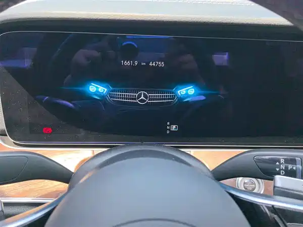 Mercedes-Benz E-Class 2022