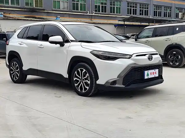 Toyota Frontlander 2023